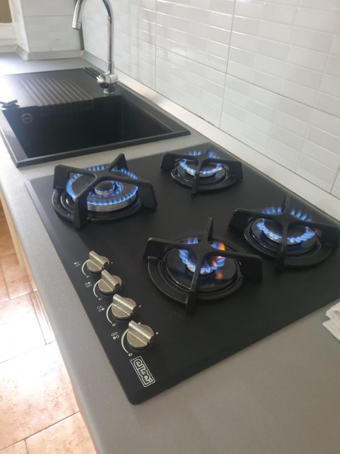 Maffucci 24 Bilocale Molto Spazioso E Moderno Mailand Exterior foto